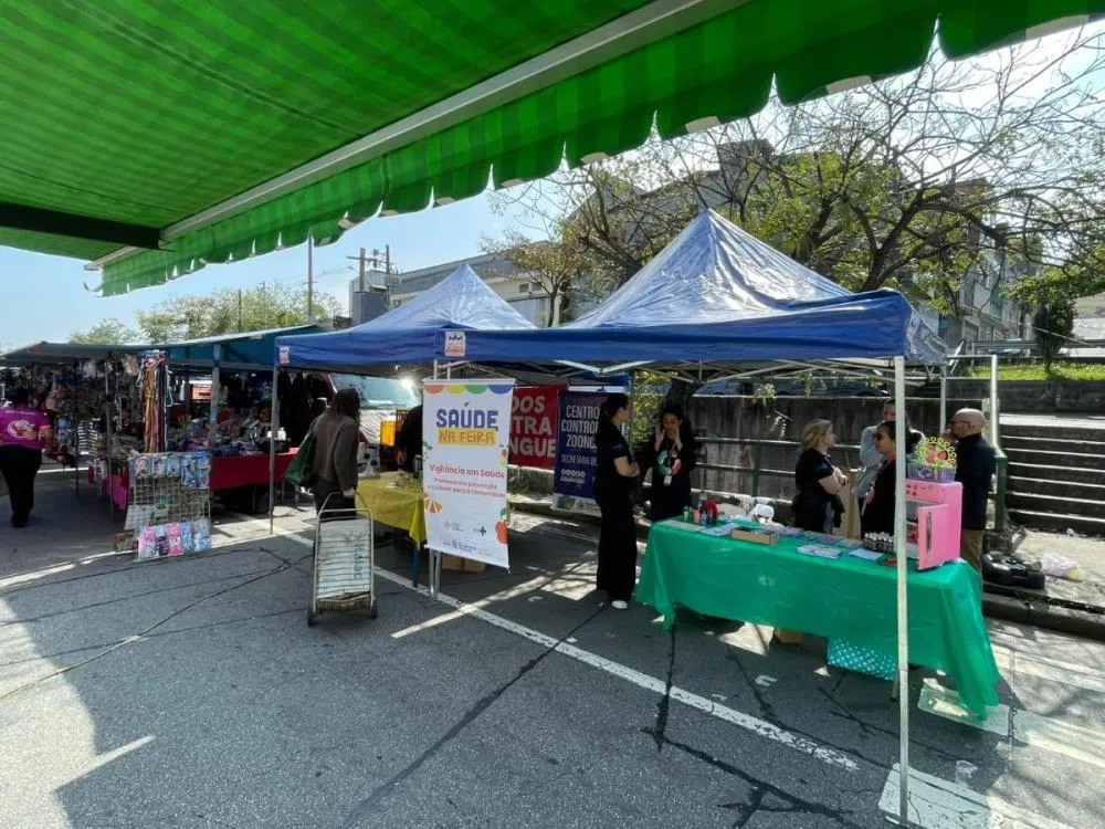Ação educativa Saúde na Feira orienta mais de 200 pessoas no Alves Dias, em São Bernardo